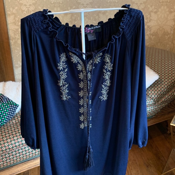 Peck & Peck poly and spandex tunic. Worn 2x - Picture 1 of 6